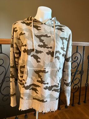 Fate camouflage hooded sweater
